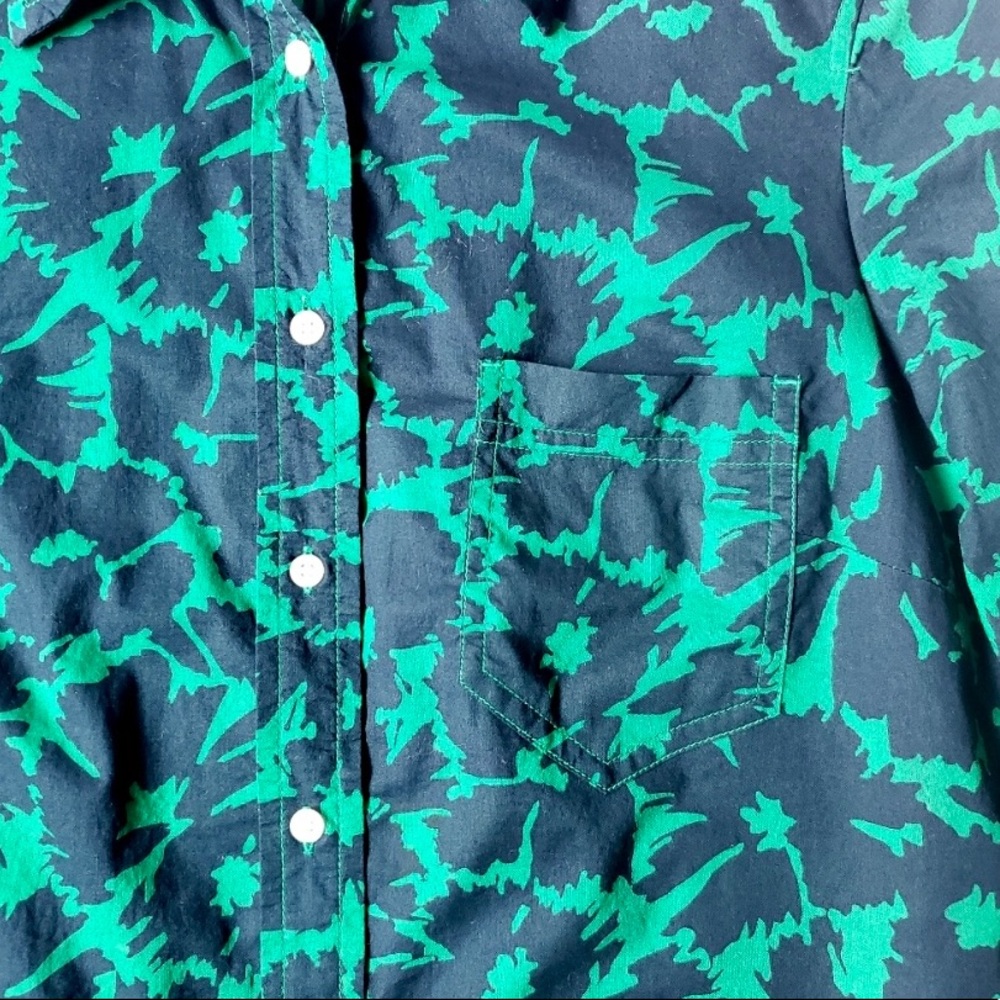 Gap Fitted Boyfriend Button Down - image 2